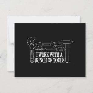 Ich arbeite mit einer Reihe von Werkzeugen - Funny Postkarte