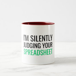Ich beurteile deine Tabelle stillschweigend Zweifarbige Tasse