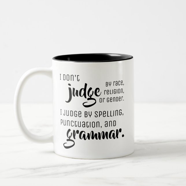 Ich beurteile nicht vorbei - zweifarbige tasse (Links)