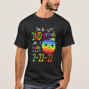 Ich bin 2nd Grad am zweitägigen 02-22-2022 Pop Es T-Shirt