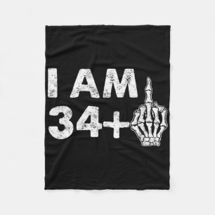Ich bin 35 Jahre alt Funny Skeleton Middle Finger  Fleecedecke