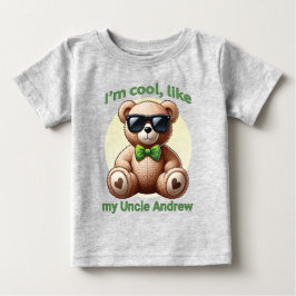 Ich bin Cooler Teddybär mit einem grünen Bow, der Baby T-shirt