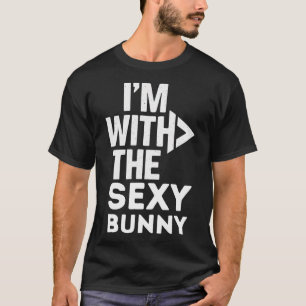 Ich bin dabei, dass die Y-Bunny-Kostümpaare überei T-Shirt