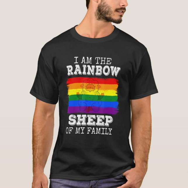 Ich bin das Regenbogenschaf meiner Familie CD Prid T-Shirt (Vorderseite)