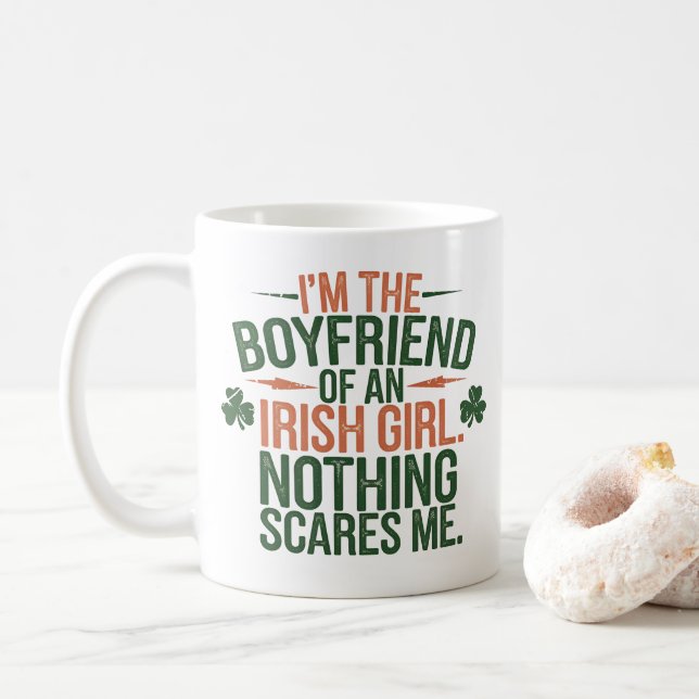 Ich bin der Freund einer irischen Girl-Tasse Kaffeetasse (Mit Donut)