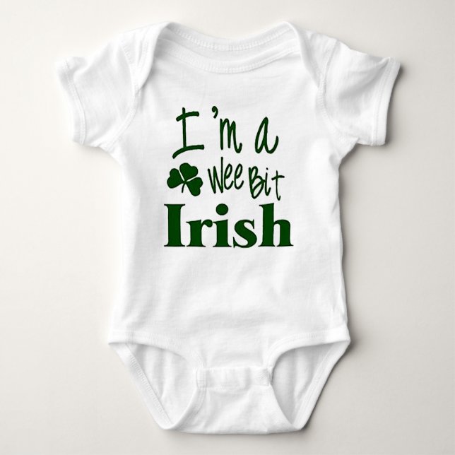 Ich bin ein bisschen irisch, St Patricks Day Baby Strampler (Vorderseite)