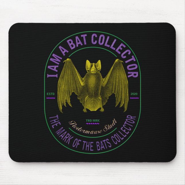 Ich bin ein Fledermausknöpfchen Mousepad (Vorne)