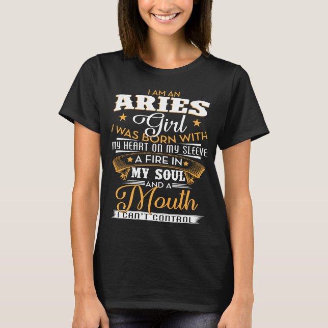Ich bin ein Mädchen von Aries. Aries Zodiac T-Shirt (Vorderseite)