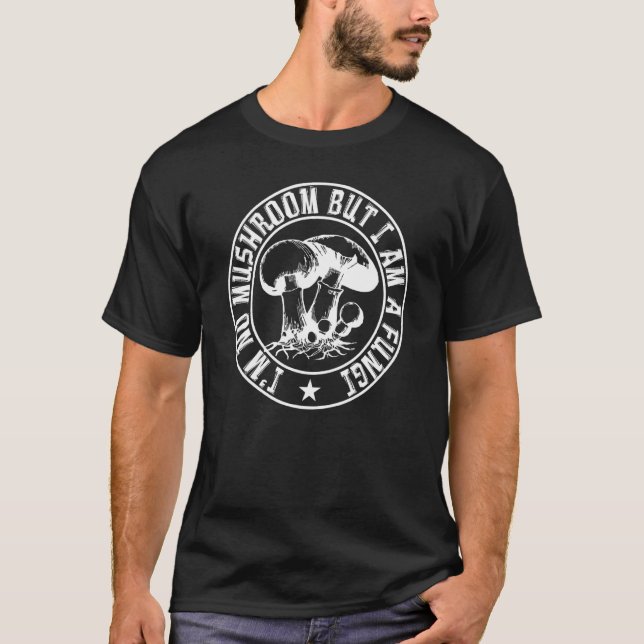 Ich bin ein Niedlicher Pilzpuppen T-Shirt (Vorderseite)
