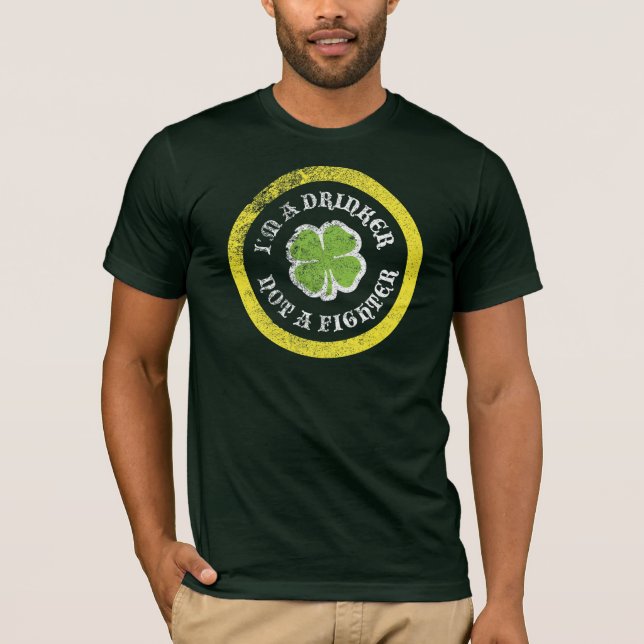 Ich bin ein Trinker nicht ein Kämpfer T-Shirt (Vorderseite)