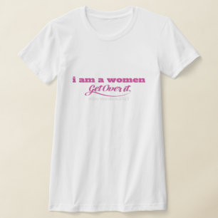 Ich bin eine Frau, die das Wesentliche übertrifft T-Shirt