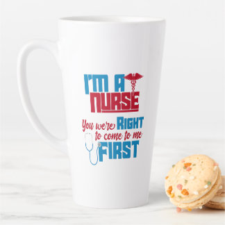 Ich bin eine Krankenschwester, die du gleich in ei Milchtasse
