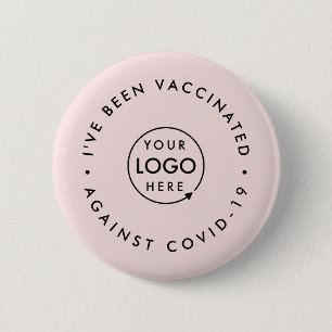 Ich bin geimpft worden   Firmenlogo Pink Covid 19 Button