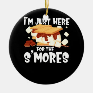 Ich bin gerade hier für das Smores Campfire S'More Keramik Ornament