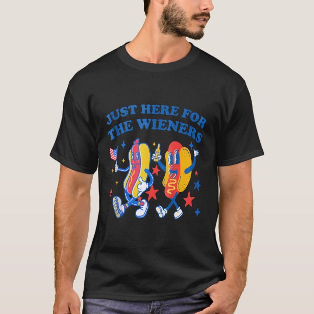 Ich bin gerade hier für die Dackeln 4. Juli Dackel T-Shirt (Vorderseite)