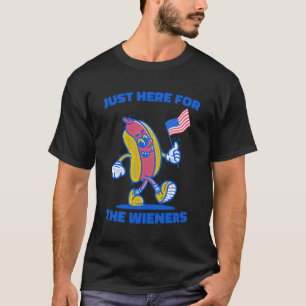 Ich bin gerade hier für die Dackeln Funny 4. Juli  T-Shirt