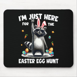 Ich bin gerade hier für die Ostereierjagd Bunny Ra Mousepad