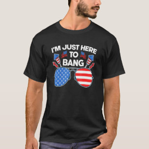 Ich bin gerade hier, um eine patriotische amerikan T-Shirt