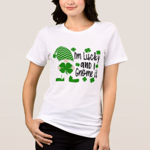 Ich bin glücklich und werde es   St. Patrick's Day Tri-Blend Shirt