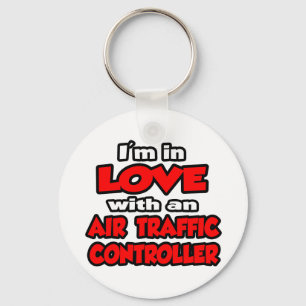 Ich bin in Liebe mit einem Fluglotsen Schlüsselanhänger