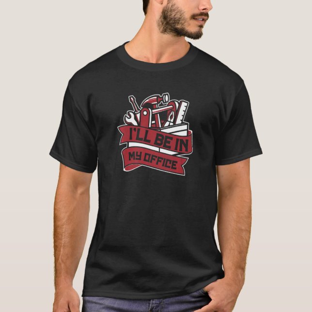 Ich bin in meinem Mechatronik-Ingenieur-Auto T-Shirt (Vorderseite)