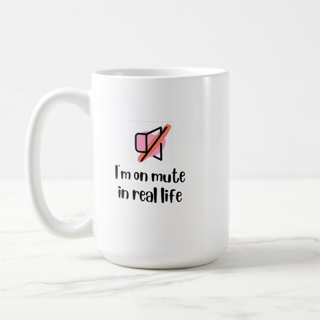 Ich bin in Real Life Grafik auf Mute Kaffeetasse (Links)