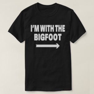 Ich bin mit Bigfoot Easy Halloween Matching Paare T-Shirt