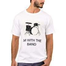 Ich bin mit dem Band-Tee-Shirt