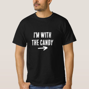 Ich bin mit dem Candy Halloween Trick-oder-Leckere T-Shirt