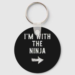 Ich bin mit dem Ninja Kostüm Halloween Matching Co Schlüsselanhänger