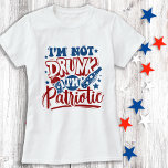 Ich bin nicht Betrunken, dass ich Patriotikerin bi T-Shirt<br><div class="desc">Ich bin nicht Betrunken, dass ich Patriotikerin bin! 🍺 Falls jemand frage, zeigen Sie ihnen nicht nur Ihr Shirt! 😂 Diese lustigen patriotischen Shirts sind perfekt für Ihre militärische Familie Wiedersehen oder 4. Juli Feier. 🇺 🇸 Sehen Sie sich unsere Kollektion für die passende militärische Wiedersehen, patriotische Einladungen, Gastgeschenke und...</div>