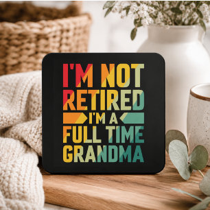 Ich bin nicht im Ruhestand, ich bin Vollzeit-Oma Quadratischer Aufkleber