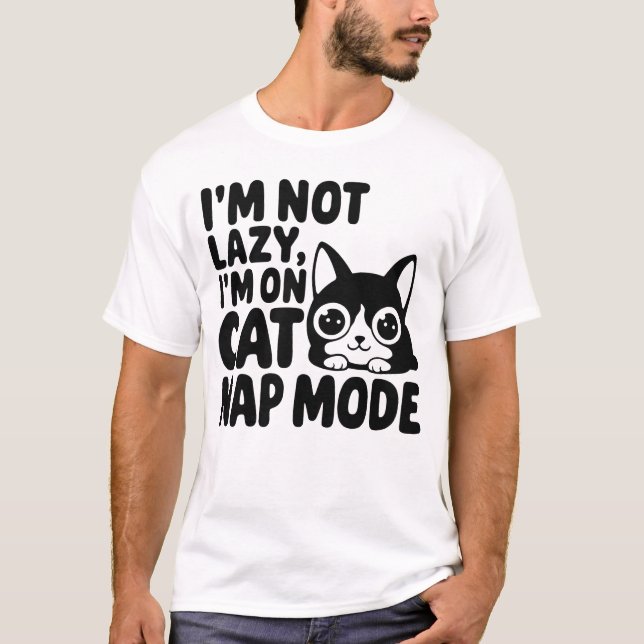 Ich bin nicht zufällig, ich bin im Cat-Nickerchen- T-Shirt (Vorderseite)