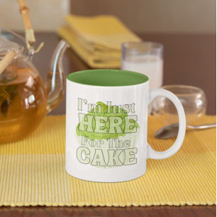 Ich bin nur hier für den Kuchen, Matcha-Kuchen Zweifarbige Tasse