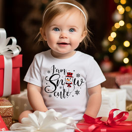 Ich bin schneeNiedlicher Schneemannurlaub Baby T-shirt