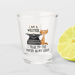 Ich bin Schriftsteller und spreche mit den Stimmen Schnapsglas
