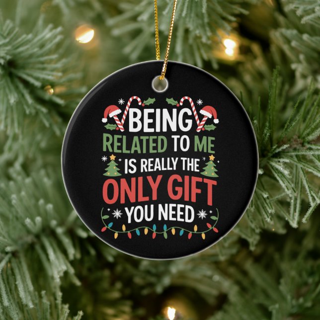 Ich bin verwandt mit lustigen Weihnachtsfamilien W Keramik Ornament (Baum)