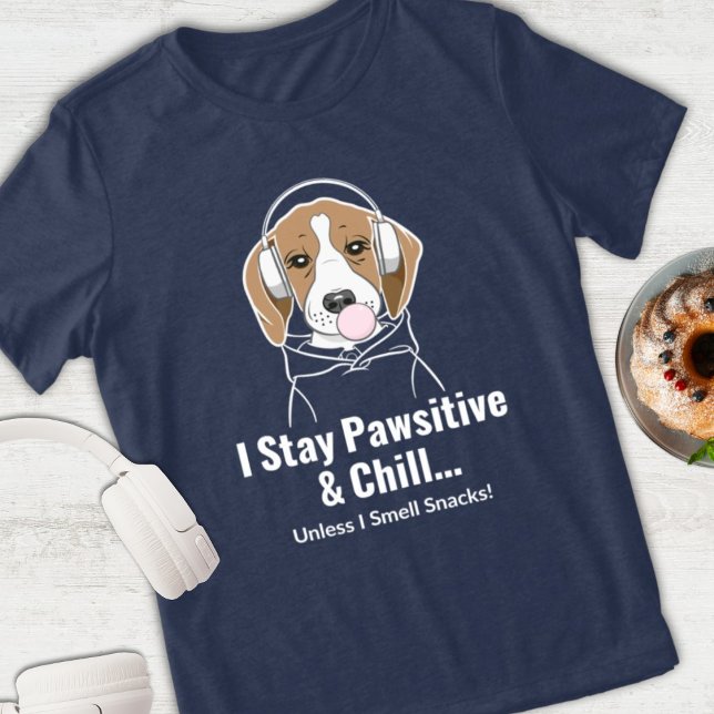 Ich Bleibe Pawsitive und Chill Beagle Funny Dog Tri-Blend Shirt (Von Creator hochgeladen)