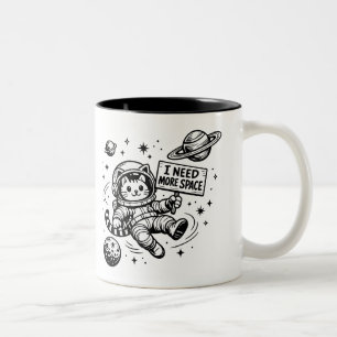 Ich brauche mehr Platz Lustige Katzen-Astronautin Zweifarbige Tasse