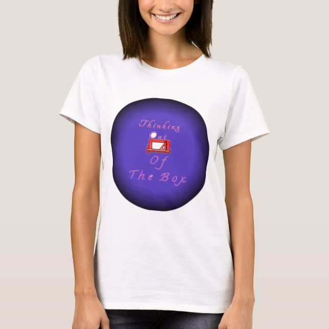 Ich denke über die Kiste hinaus. T-Shirt (Vorderseite)