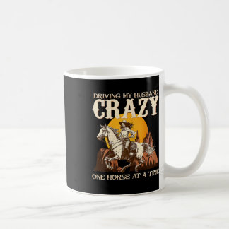 Ich fahre mein Ehemann verrückt ein Pferd zu einer Kaffeetasse