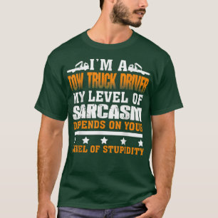 Ich fahre mit dem Schleppwagen, von dem mein Sarka T-Shirt