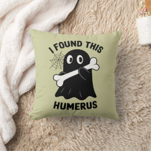 Ich fand diesen Humerus Halloween-Geist Kissen