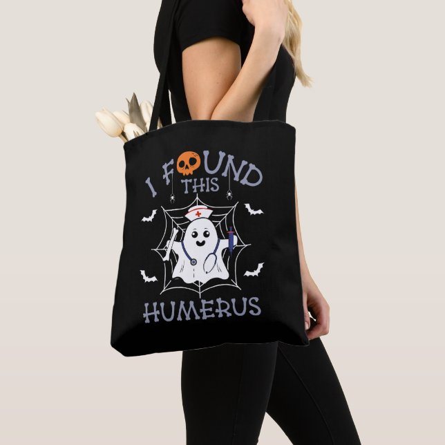 Ich fand dieses humerus Funny Ghost Nursing Hallow Tasche (Von Nahem)