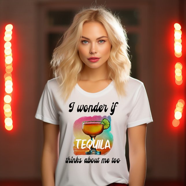 Ich frage mich, ob Tequila zu viel an mich denkt Sweatshirt (Von Creator hochgeladen)