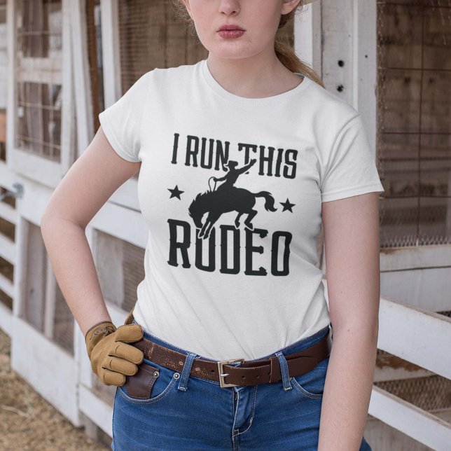 Ich führe dieses Rodeo T-Shirt (Von Creator hochgeladen)
