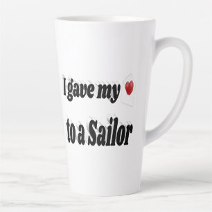 Ich gab meinem Herz einen schwarzen Sailor-Text Milchtasse