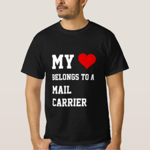 Ich gehöre zu einem T - Shirt eines Postunternehme