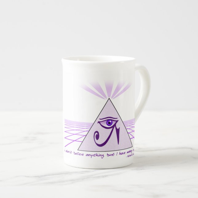 "Ich glaube nichts, aber… "Knochen-China-Tasse Prozellantasse (Vorderseite Rechts)