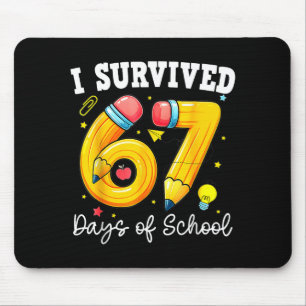 Ich habe 67 Tage Schule überlebt Lustiger 67 Meme  Mousepad